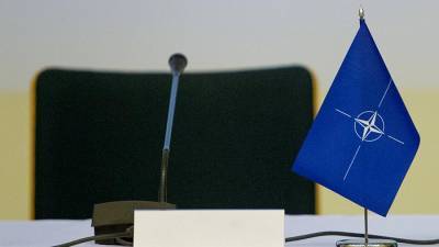 Йенс Столтенберг - В НАТО положительно отнеслись к продлению США и Россией ДСНВ - iz.ru - США