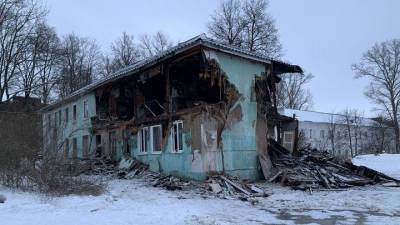 В Тульской области, спасаясь от пожара, женщина выпрыгнула из окна - vesti.ru - Тула - Тульская обл. - Алексин