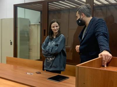 Алексей Навальный - Людмила Штейн - Муниципального депутата Люсю Штейн отправили под домашний арест по «санитарному делу» - znak.com - Москва - Владивосток
