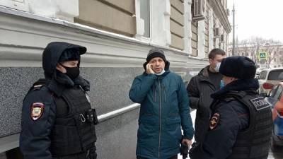 Сергей Смирнов - Дмитрий Спирин - В Москве суд арестовал на 25 суток главреда «Медиазоны» Сергея Смирнова - znak.com - Москва - Тверь