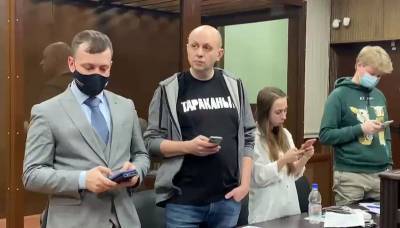 Сергей Смирнов - Дмитрий Спирин - Суд арестовал главреда "Медиазоны" Смирнова на 25 суток - tvc.ru - Москва