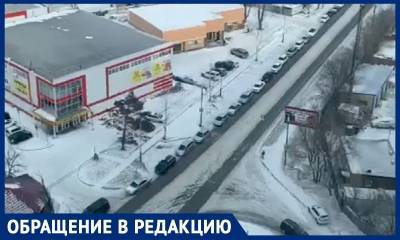 «В Хабаровске кончился бензин»: на заправки стоят очереди по 100 машин - bloknot.ru - Хабаровск