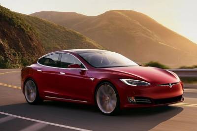 Tesla отзывает в США более 100 тысяч электромобилей - zik.ua - США