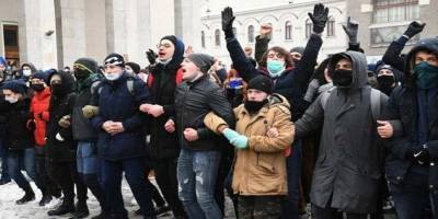 Алексей Навальный - Виталий Милонов - Максим Резник - Боевики Навального бесчинствуют под веществами – Милонов - politnavigator.net - Россия - Санкт-Петербург