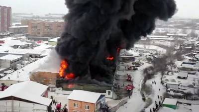 Названа предварительная причина пожара на складе в Красноярске - tvc.ru - Красноярск