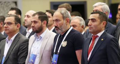 Арсен Торосян - 78 млн – "Моему шагу", 5 млн – РПА: правительство выделит деньги политическим силам - ru.armeniasputnik.am