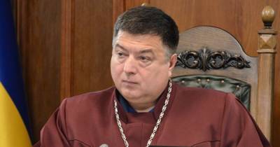 Владимир Зеленский - Михаил Подоляк - Александр Тупицкий - "Тупицкий уже не может быть главой КСУ. Но он пока этого не признает", - ОП - focus.ua