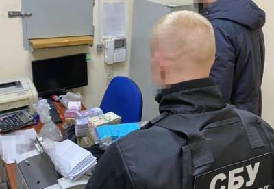 В Харькове разоблачили конвертцентр с оборотом в 5 миллиардов гривен (фото) - facenews.ua - Харьков