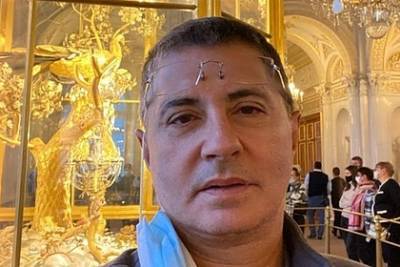 Александр Мясников - Доктор Мясников спрогнозировал сроки наступления новой волны COVID-19 - lenta.ru - Москва