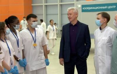 Сергей Собянин - Собянин поздравил студентов медицинских учебных заведений и оценил их вклад в борьбу с covid-19 - rf-smi.ru - Москва