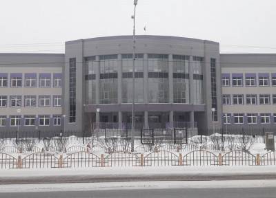 Не смог всплыть сам: школьник в Сургуте попал в реанимацию после урока плавания - province.ru - Сургут