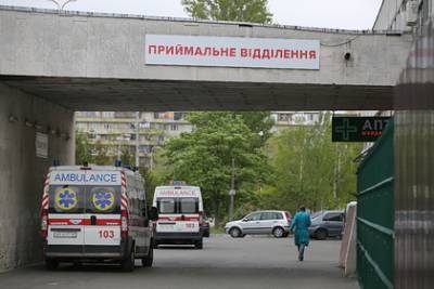 Владимир Зеленский - Четыре человека погибли во время пожара в инфекционной больнице Украины - lenta.ru - Запорожская обл. - Харьков - Запорожье