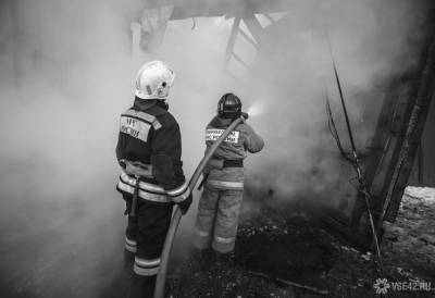 Спасатели подтвердили гибель пожарных при тушении склада в Красноярске - news.vse42.ru - Красноярский край - Красноярск
