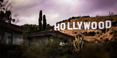 Шутники изменили надпись Hollywood и получилась «святая грудь» - detaly.co.il - Лос-Анджелес - шт. Калифорния - Los Angeles