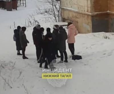 В Нижнем Тагиле толпа подростков избила девочку. Полиция начала расследование - znak.com