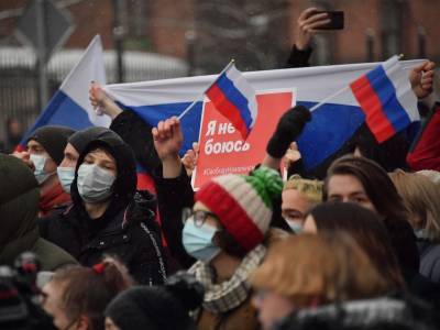 Грядущие санкции и телеведущий в Госдуме. Новости к утру 4 февраля - sobesednik.ru - США - Красноярск