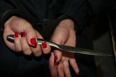 Жительница Кузбасса ударила ножом мужа и его любовницу во время секса - tayga.info - Кемеровская обл.