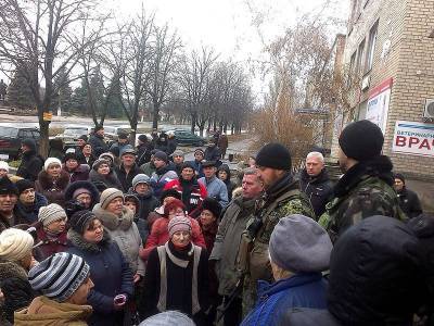 Владимир Зеленский - Иван Филипоненко - Жители ЛНР устроили митинг против Зеленского и бойцов ВСУ - news-front.info - Украина - Киев - ЛНР