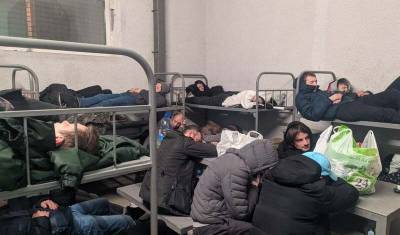 Дмитрий Иванов - Фото дня: в 8-местной камере спецприемника «Сахарово» разместилось 28 человек - newizv.ru
