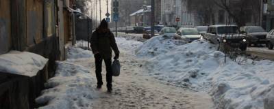 За сутки в Саратове из-за гололеда травмировались более десяти горожан - runews24.ru - Саратов