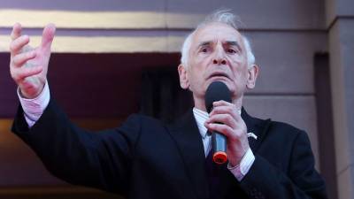 Василий Лановой - Друг Ланового обвинил организаторов концертов артиста в его смерти - gazeta.ru - Тверь - Брянск