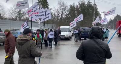 Владимир Зеленский - Сергей Доротич - ФОПы попытались "атаковать" кортеж Зеленского, но что-то пошло не так (ВИДЕО) - dsnews.ua