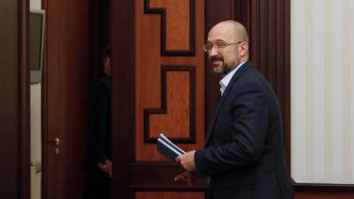 Денис Шмыгаль - Игорь Иващенко - Шмыгаль заявил о сохранении карантина на Украине до конца апреля - russian.rt.com