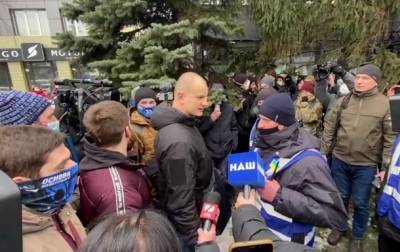Арсен Аваков - Нестор Шуфрич - Неонацисты из «С14» напали на редакцию телеканала «НАШ» - eadaily.com - Киев