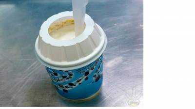 В петербургском "Макдоналдсе" стартовал проект по отказу от пластиковых крышек для мороженого - piter.tv - Санкт-Петербург
