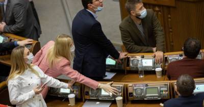 Рада усилила защиту обличителей коррупции: создают Единый портал сообщений - tsn.ua