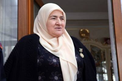 Кадыров сообщил, что его мама прошла вакцинацию - eadaily.com - респ. Татарстан - респ. Чечня