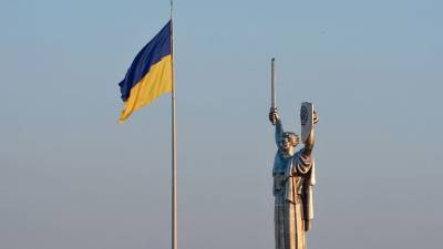Юрий Витренко - Киев захотел перейти на американское ядерное топливо вместо российского - gazeta.ru - США - Киев