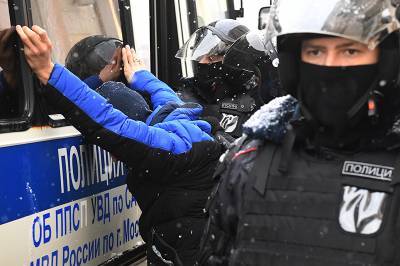 Алексей Навальный - Суд арестовал француза за участие в незаконной акции в Москве - tvc.ru - Москва