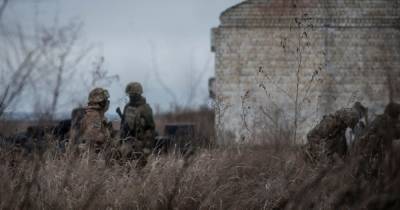 На Донбассе боевики подстрелили украинского военнослужащего - tsn.ua - Донбасс