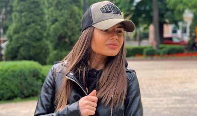 Фитнес-модель Юлия Мишура сразила наповал томным видом с бесстыжим декольте: "даже дна не видно" - sport.politeka.net - Киев