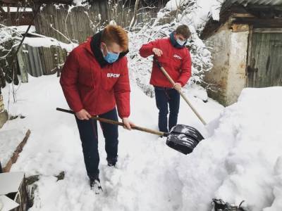 «Волонтерский дневник пополняется реальными делами». В Гродно продолжается областной челлендж «Уберем снег вместе» - grodnonews.by