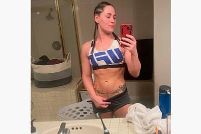 Девушка-боец UFC завела OnlyFans и объяснилась - lenta.ru