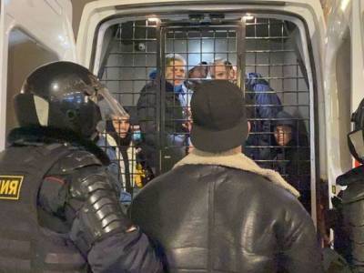 Любовь Соболь - Алексей Навальный - Павел Чиков - В РФ возбудили 50 уголовных дел на участников протестов в защиту Навального - rosbalt.ru - Москва