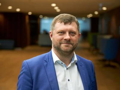 Владимир Зеленский - Александр Корниенко - Тарас Козак - Инициатива ОПЗЖ по импичменту Зеленского. Корниенко говорит, что технически это реализовать невозможно - gordonua.com - Снбо
