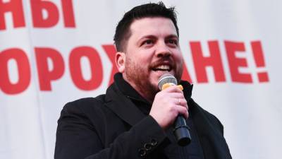 Алексей Навальный - Леонид Волков - Леонид Волков сообщил об отказе митингов оппозиции до весны - svoboda.org