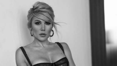 Участница дуэта TamerlanAlena снялась для обложки мужского глянца: сексуальные кадры - 24tv.ua