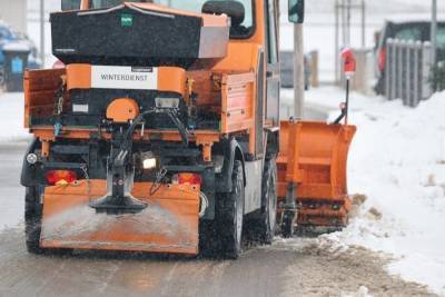 Где не стоит парковать машину 5 февраля в Новосибирске: список улиц, где будут чистить снег - novos.mk.ru - Новосибирск - Дзержинск - р-н Советский