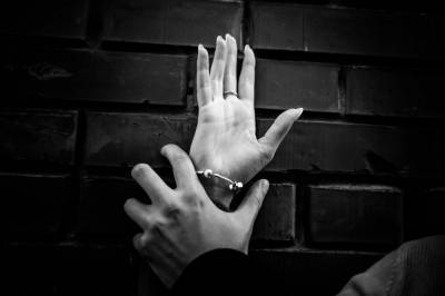 Мэрилин Мэнсон - Полиция начала поиски Мэрилина Мэнсона после заявления о "комнате для изнасилований" - news.vse42.ru - США