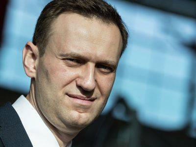 Алексей Навальный - От властей Франции потребовали возобновить следствие по делу о доносе "Ив Роше" на Навального - kasparov.ru