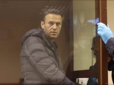 Алексей Навальный - Игнат Артеменко - Навальному не дали ознакомиться с материалами дела о клевете без конвоя - sobesednik.ru - Москва
