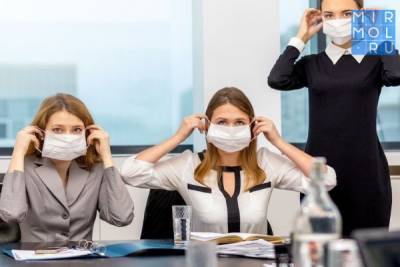 6 из 10 работодателей требуют от сотрудников ношения масок на рабочем месте - mirmol.ru