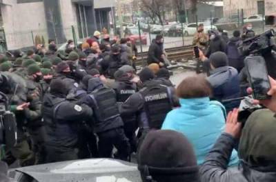 Адвокат розповів, чи покарають тих, хто штурмував телеканали - from-ua.com