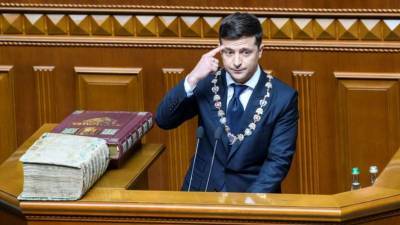 Владимир Зеленский - Петр Порошенко - Виктор Медведчук - Арсен Аваков - ОПЗЖ «сдулась»: зачем Медведчук и компания решили попугать Зеленского импичментом - lenta.ua