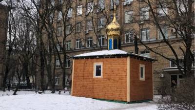 В Киеве на Печерске появилась МАФ-церковь: жители возмущены наглостью - 24tv.ua - Киев - Печерск