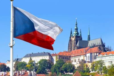 В Чехии подсчитали нелегалов, украинцы в лидерах - zik.ua - Чехия - Прага